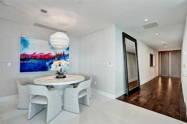 dining room with recessed lighting, visible vents, and baseboards