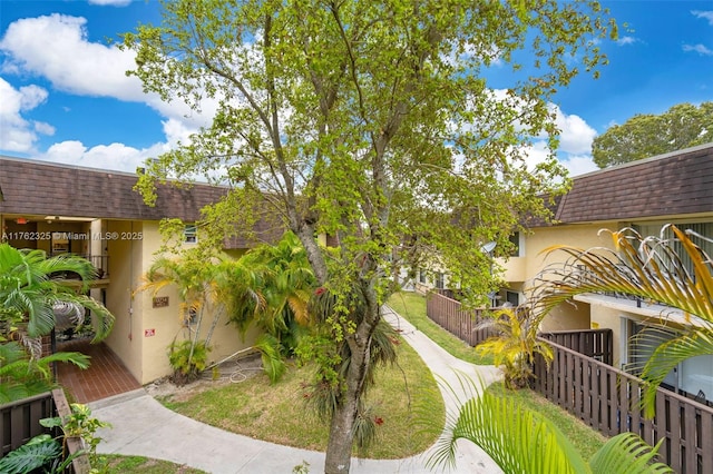 view of yard featuring fence