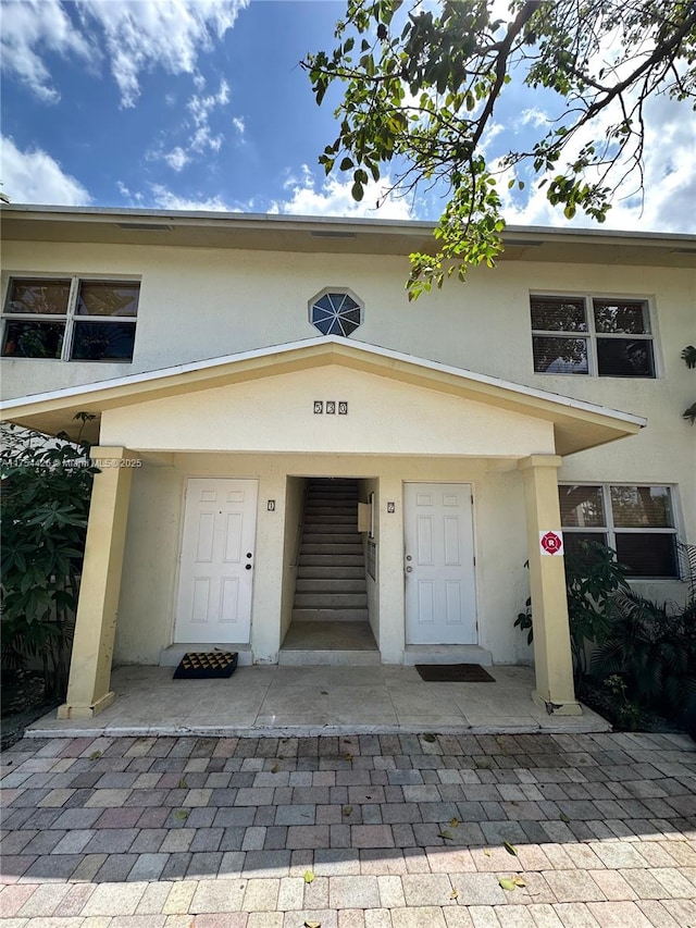 530 NE 15th Ct Unit 1, Fort Lauderdale, FL 33304 - view of front of house with stucco siding