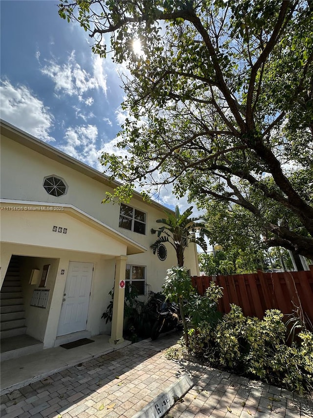 530 NE 15th Ct Unit 1, Fort Lauderdale, FL 33304 - property entrance featuring stucco siding