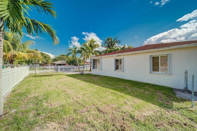 view of yard featuring a fenced backyard