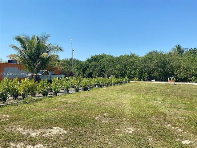 Listing photo 3 for 20701 SW 136th St, Miami FL 33196