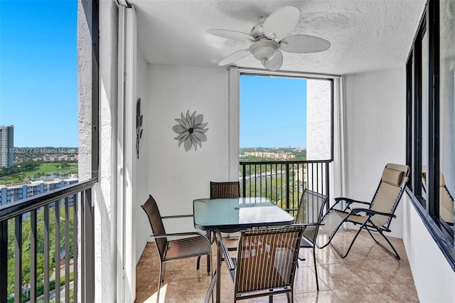 balcony with ceiling fan