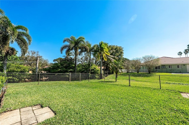 view of yard featuring fence