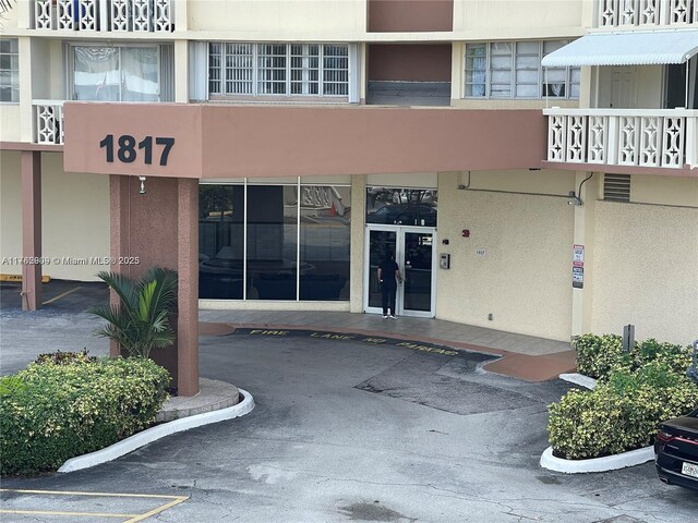 1817 S Ocean Dr Unit 922, Hallandale Beach, FL 33009 - doorway to property featuring stucco siding