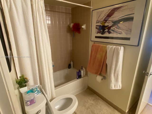 bathroom with toilet, baseboards, and shower / bathtub combination with curtain