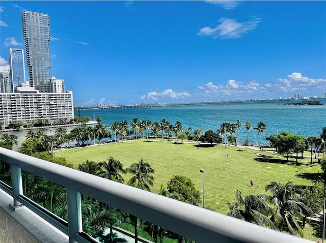 water view featuring a view of city