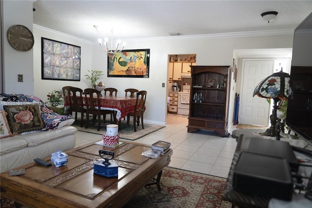 living area featuring visible vents, crown molding, light tile patterned floors, a notable chandelier, and a textured ceiling