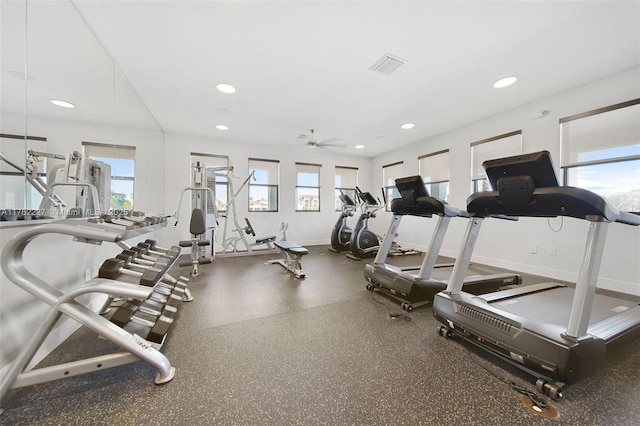 exercise room with a ceiling fan, visible vents, recessed lighting, and baseboards