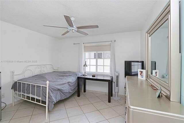 116 SW 135th Ave, Miami, FL 33184 - hallway featuring baseboards, ornamental molding, and light tile patterned floors