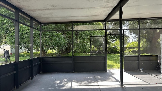 205 Seaman Ave, Opa-Locka, FL 33054 - view of unfurnished sunroom