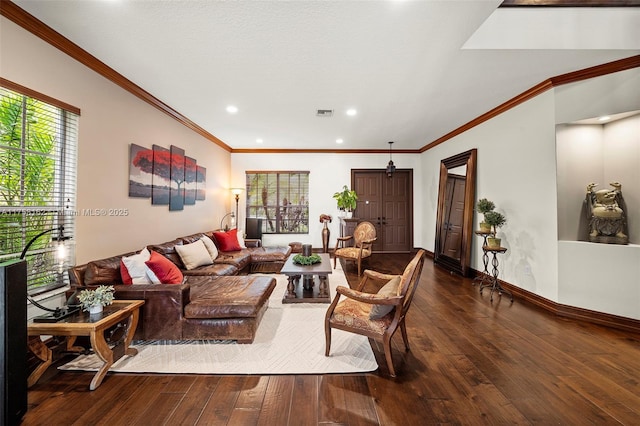 living room featuring hardwood / wood-style flooring, recessed lighting, baseboards, and ornamental molding