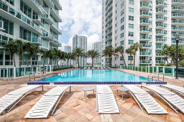 41 SE 5th St Unit 1815, Miami, FL 33131 - community pool featuring a patio and a city view