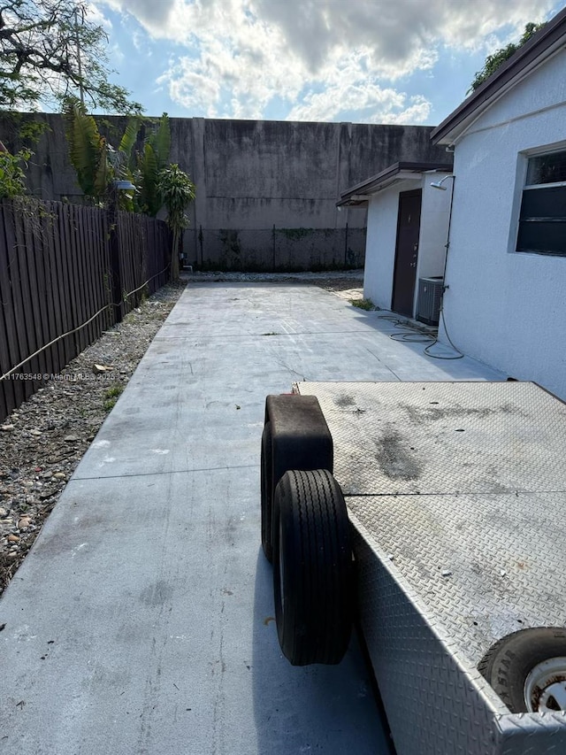 1541 SW 52nd Ave, Plantation, FL 33317 - view of patio