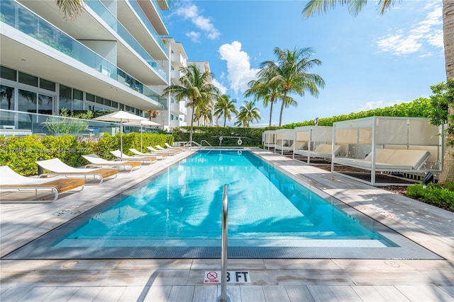 321 Ocean Dr Unit 200, Miami Beach, FL 33139 - community pool with a patio area