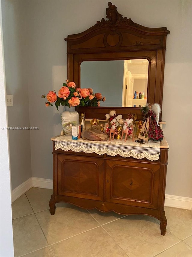 16101 Emerald Estates Dr Unit 143, Weston, FL 33331 - detailed view of baseboards