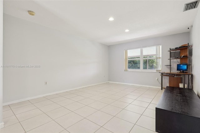 unfurnished room featuring light tile patterned flooring, visible vents, recessed lighting, and baseboards