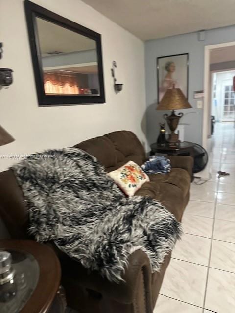 2162 NW 26th St, Miami, FL 33142 - living area with light tile patterned flooring
