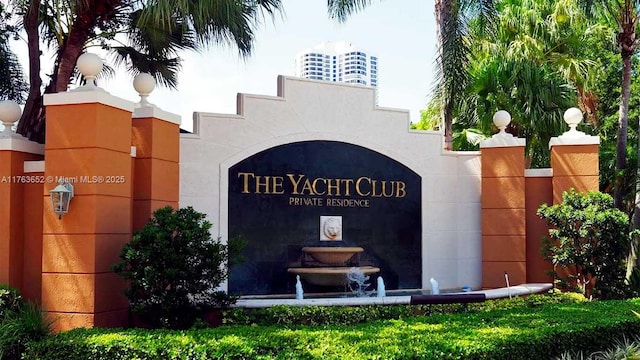 19555 E Country Club Dr Unit 8108, Aventura, FL 33180 - view of community sign