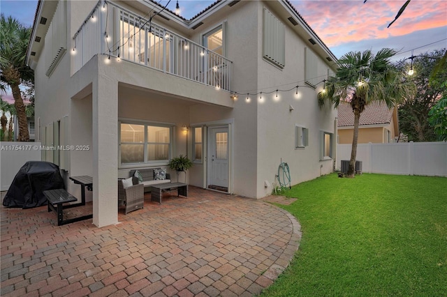 7546 NW 18th Dr, Pembroke Pines, FL 33024 - view of yard featuring a fenced backyard