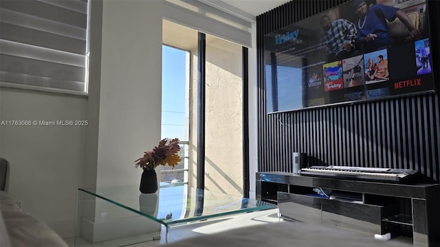 2821 N Miami Beach Blvd Unit 4F, North Miami Beach, FL 33160 - detailed view
