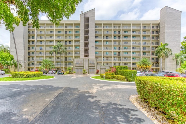 2205 S Cypress Bend Dr Unit 604, Pompano Beach, FL 33069 - photo 32