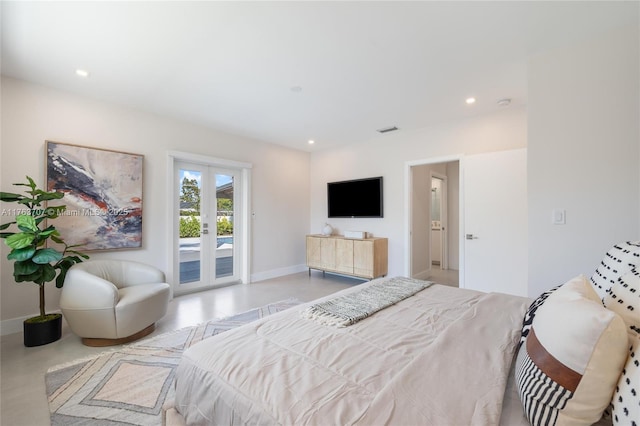 bedroom with recessed lighting, visible vents, baseboards, and access to outside