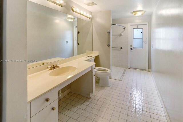 221 NW 201st Ave, Pembroke Pines, FL 33029 - full bath with a tile shower, toilet, vanity, and tile patterned flooring