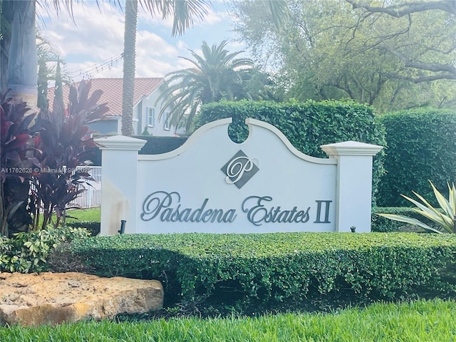 221 NW 201st Ave, Pembroke Pines, FL 33029 - view of community sign