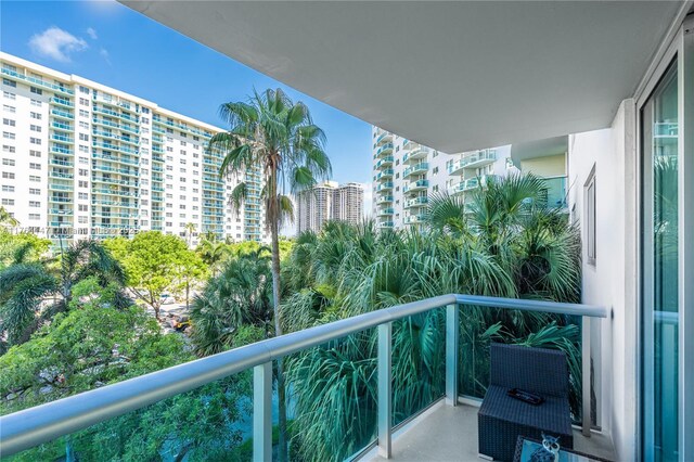 19380 Collins Ave Unit 307, Sunny Isles Beach, FL 33160 - view of community lobby