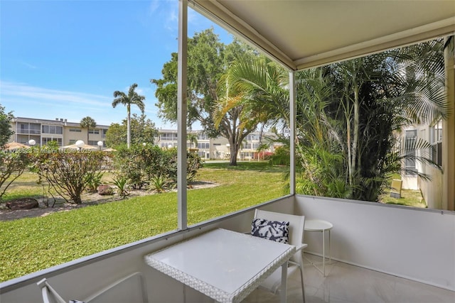 view of sunroom / solarium