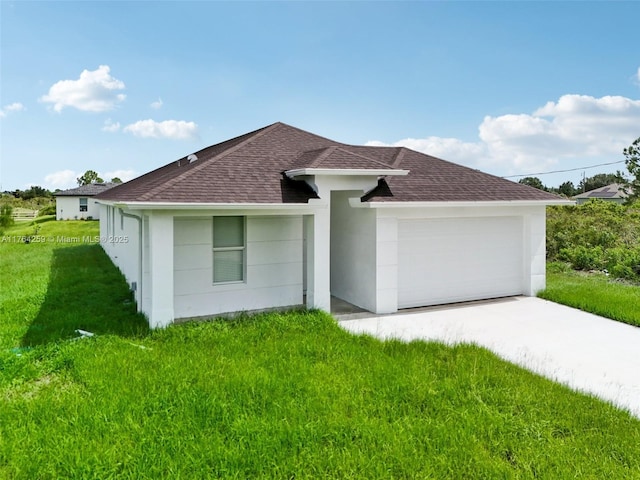 single story home featuring a front yard, a garage, roof with shingles, and stucco siding