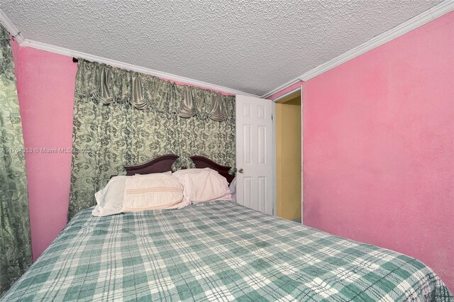 1412 NW 63rd Ave, Margate, FL 33063 - bedroom featuring a textured ceiling and crown molding