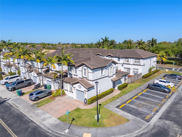 drone / aerial view featuring a residential view