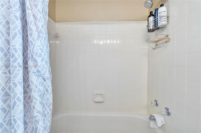 full bathroom featuring shower / bath combo