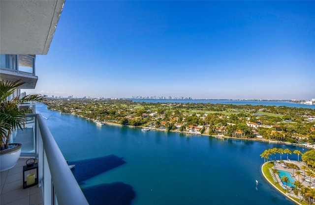 water view featuring a view of city