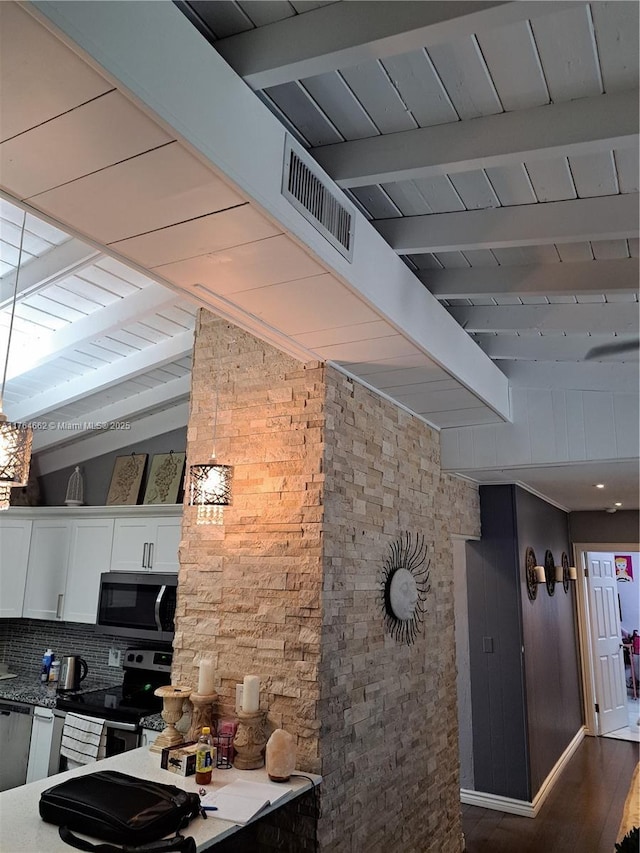 911 W Country Club Cir, Plantation, FL 33317 - kitchen featuring visible vents, tasteful backsplash, white cabinetry, dishwashing machine, and stainless steel electric range oven
