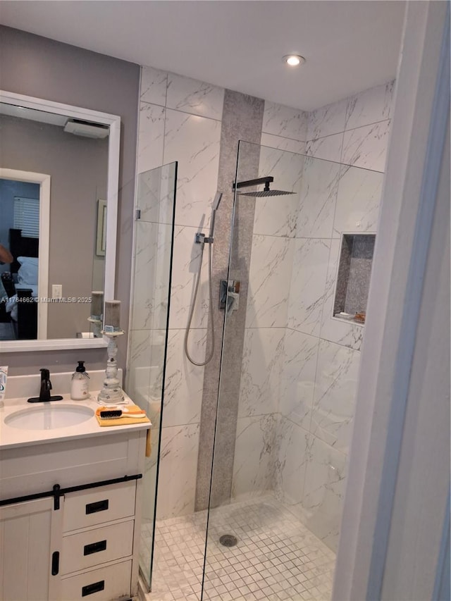 911 W Country Club Cir, Plantation, FL 33317 - ensuite bathroom with vanity, ensuite bath, recessed lighting, and a marble finish shower