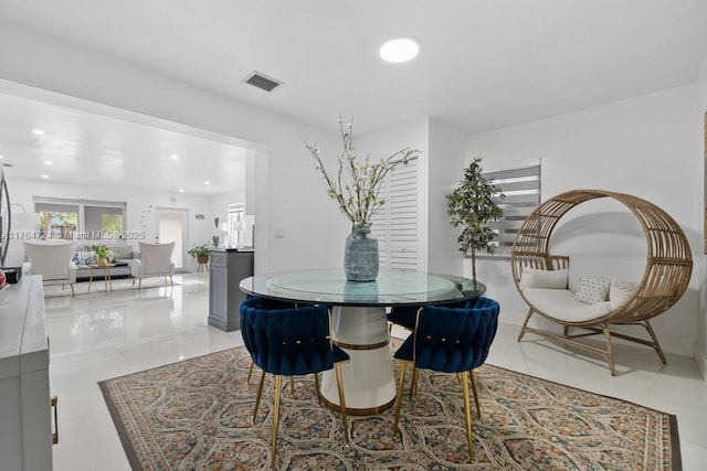 10341 SW 150th Ter, Miami, FL 33176 - dining space with visible vents and recessed lighting