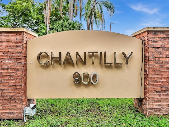 900 NE 195th St Unit 504, Miami, FL 33179 - view of community / neighborhood sign