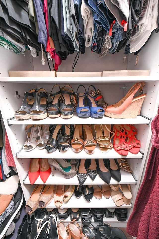 747 NE 193rd Ter, Miami, FL 33179 - view of closet