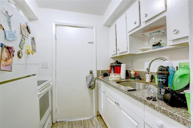 7501 NW 6th Ct, Miami, FL 33150 - living area with baseboards and wood finished floors