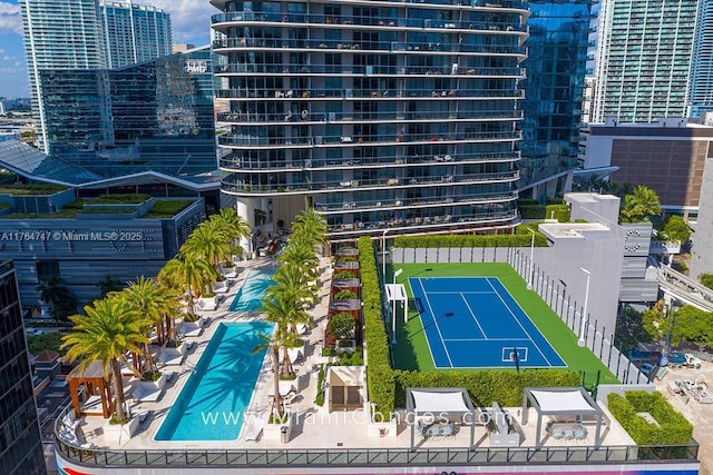801 S Miami Ave Unit 3110, Miami, FL 33130 - view of urban area featuring a pool