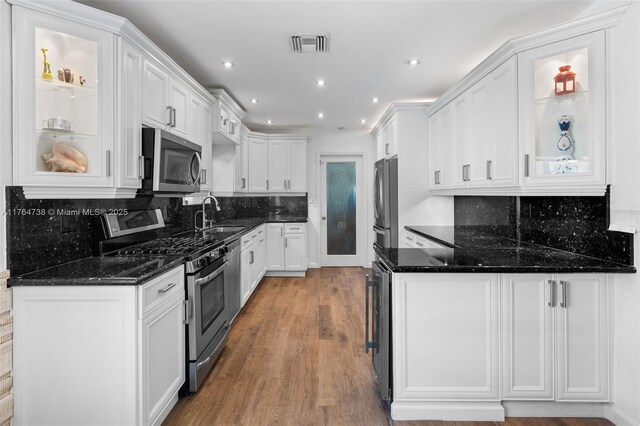 7770 Hawthorne Ave, Miami Beach, FL 33141 - photo 18