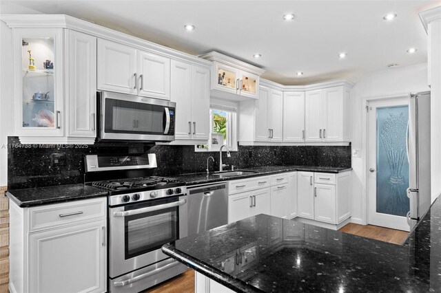 7770 Hawthorne Ave, Miami Beach, FL 33141 - photo 19