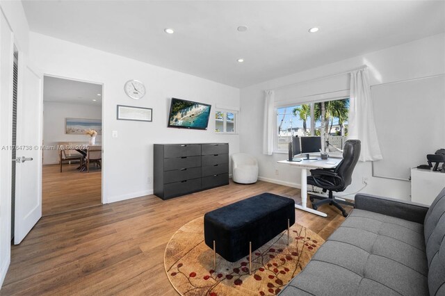7770 Hawthorne Ave, Miami Beach, FL 33141 - photo 29