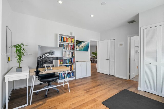 7770 Hawthorne Ave, Miami Beach, FL 33141 - photo 32