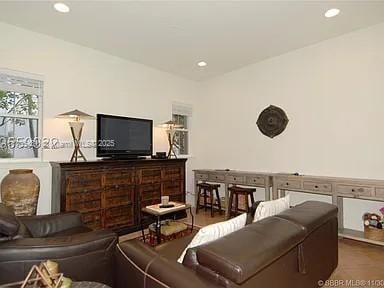 949 Harbor Vw N, Hollywood, FL 33019 - living area featuring recessed lighting