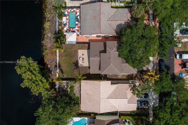 19852 NW 88th Ave, Hialeah, FL 33018 - aerial view of a pool area