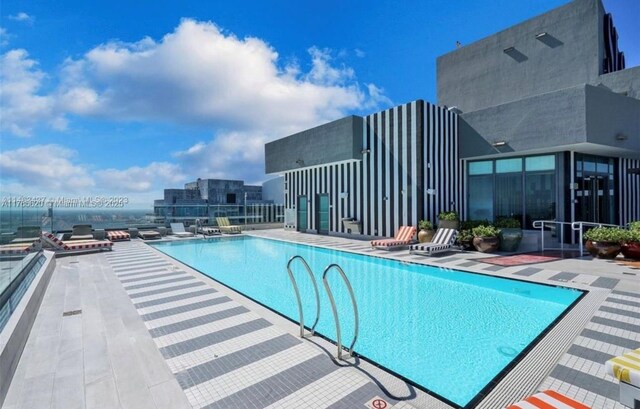 1300 S Miami Ave Unit 3108, Miami, FL 33130 - community pool with a patio area